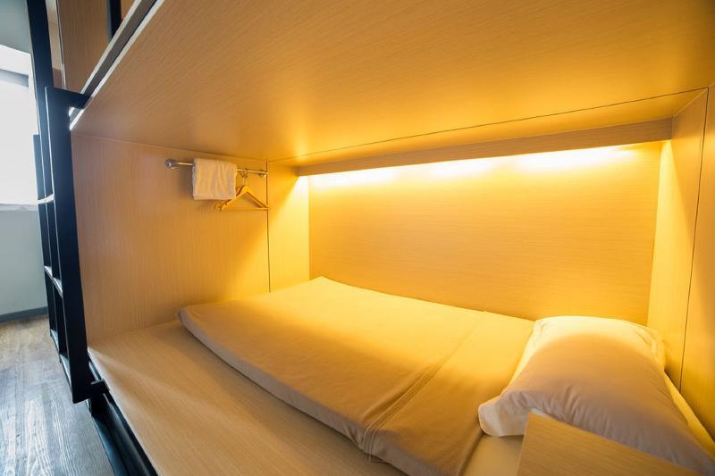 คิวบิก เบด ประตูน้ำ Hostel กรุงเทพมหานคร ภายนอก รูปภาพ